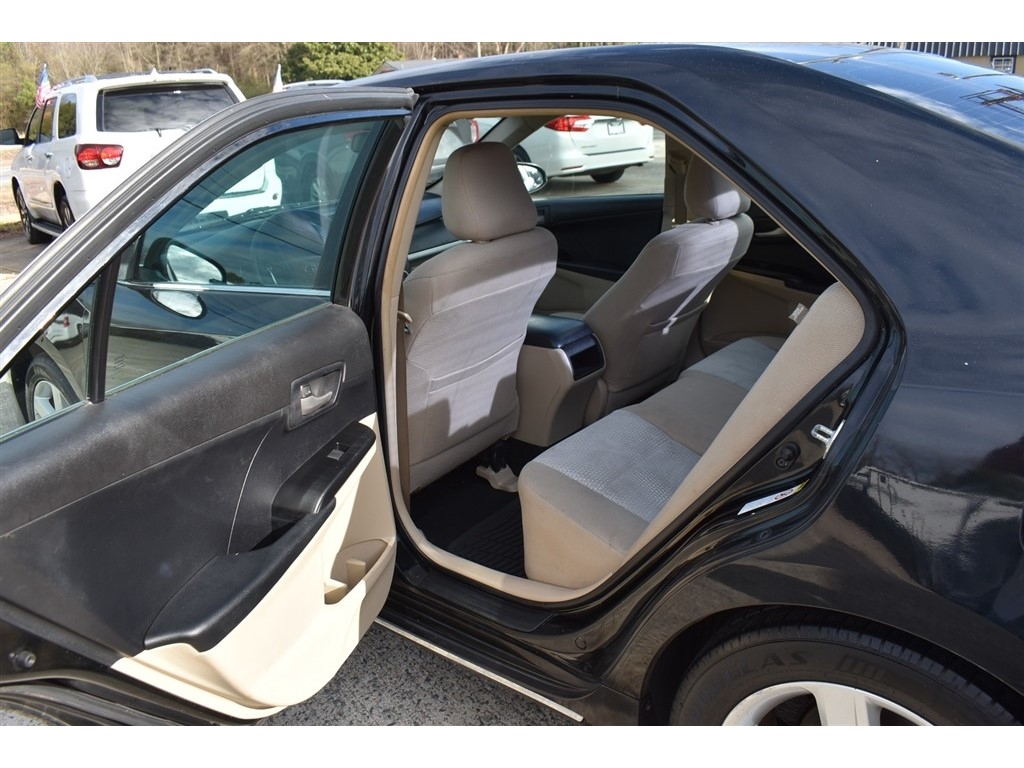 Toyota Camry 4dr Sdn I4 Auto SE Sport Limited Edition (Natl) 2012