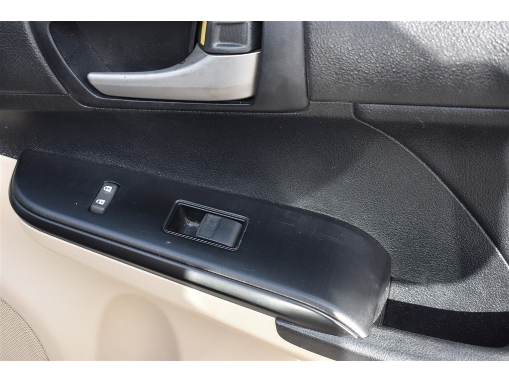 Toyota Camry 4dr Sdn I4 Auto SE Sport Limited Edition (Natl) 2012