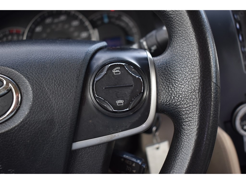 Toyota Camry 4dr Sdn I4 Auto SE Sport Limited Edition (Natl) 2012