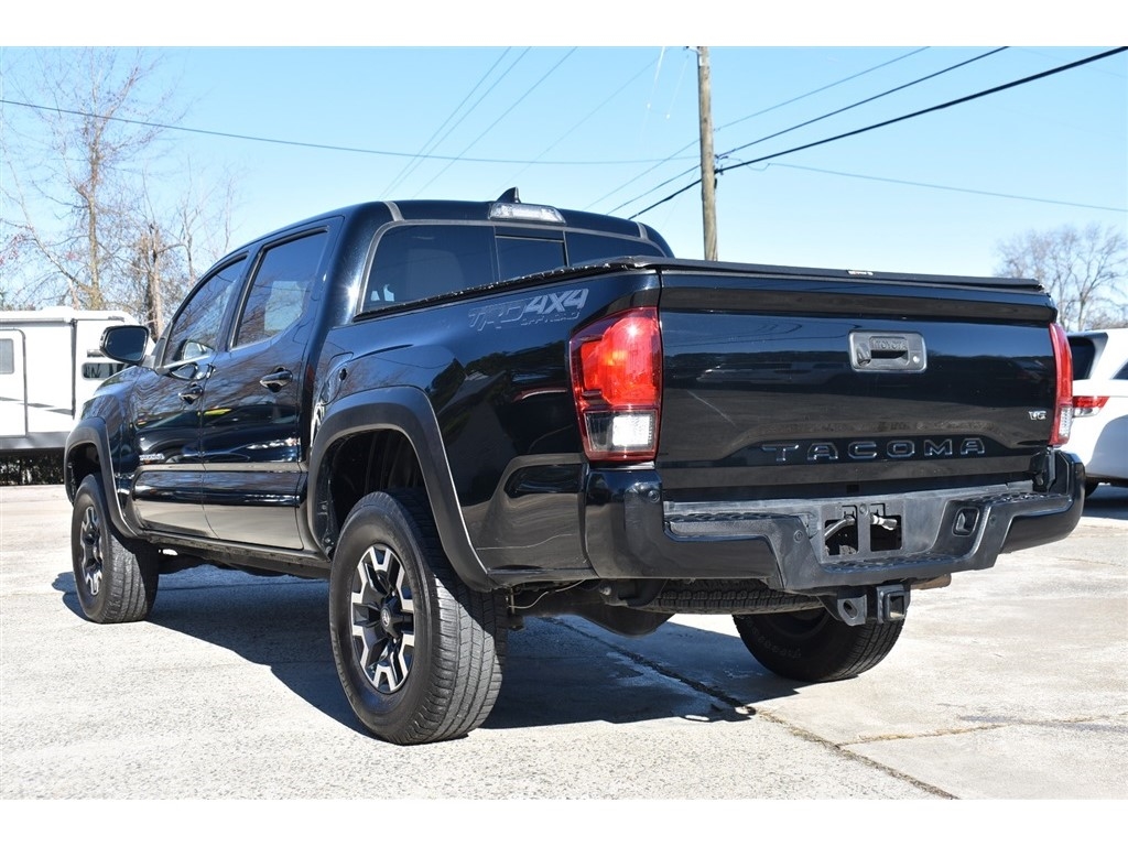 Toyota Tacoma TRD Off Road Double Cab 5' Bed V6 4x4 MT (Natl) 2018