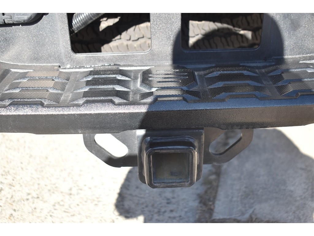 Toyota Tacoma TRD Off Road Double Cab 5' Bed V6 4x4 MT (Natl) 2018