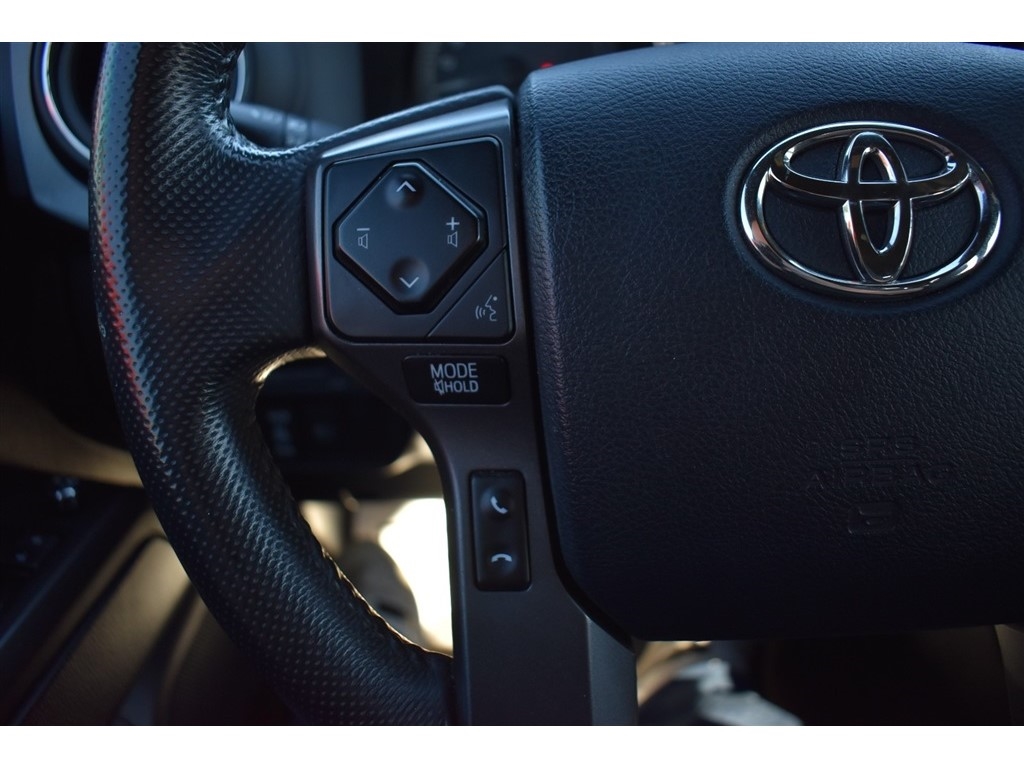 Toyota Tacoma TRD Off Road Double Cab 5' Bed V6 4x4 MT (Natl) 2018