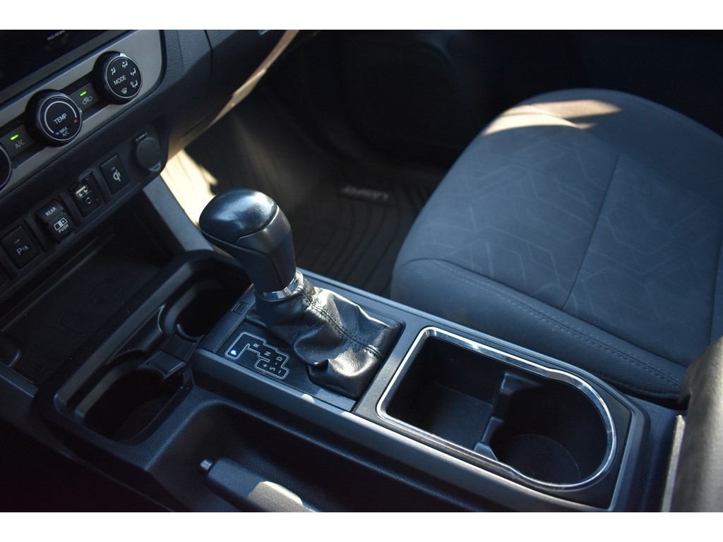 Toyota Tacoma TRD Off Road Double Cab 5' Bed V6 4x4 MT (Natl) 2018