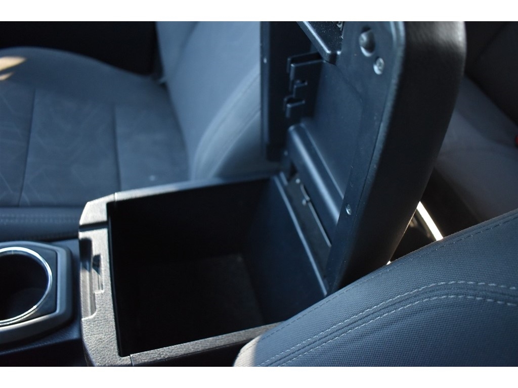 Toyota Tacoma TRD Off Road Double Cab 5' Bed V6 4x4 MT (Natl) 2018