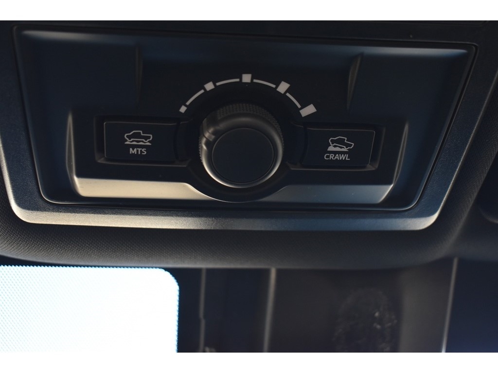 Toyota Tacoma TRD Off Road Double Cab 5' Bed V6 4x4 MT (Natl) 2018