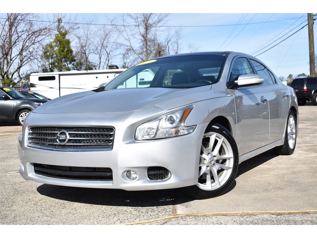 Nissan Maxima 4dr Sdn V6 CVT 3.5 SV w/Premium Pkg 2011