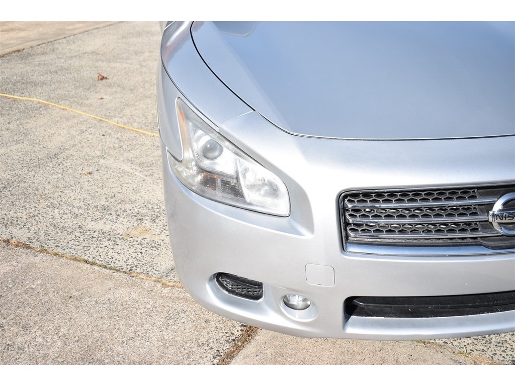 Nissan Maxima 4dr Sdn V6 CVT 3.5 SV w/Premium Pkg 2011