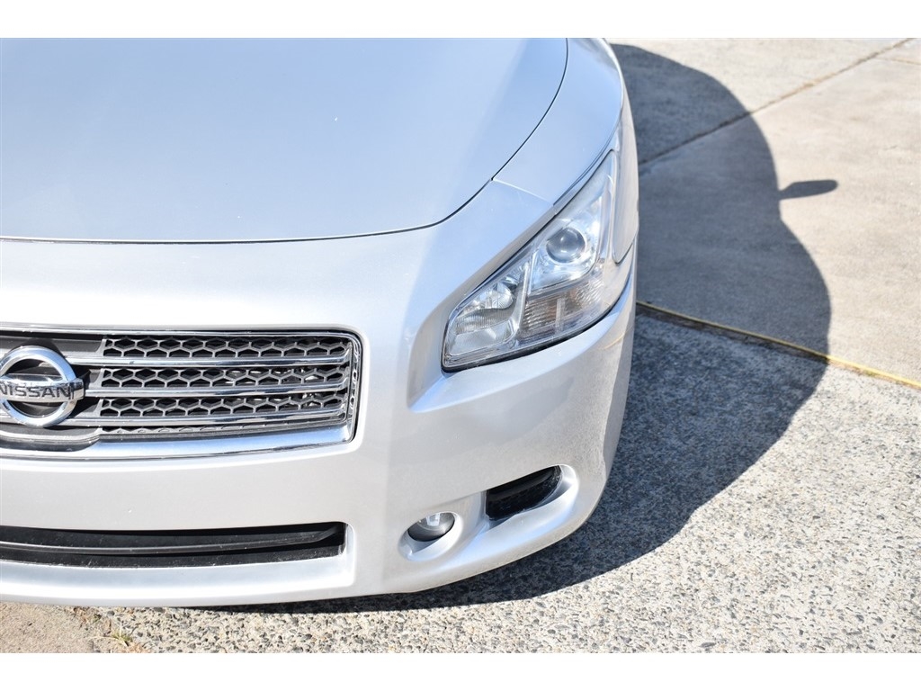 Nissan Maxima 4dr Sdn V6 CVT 3.5 SV w/Premium Pkg 2011