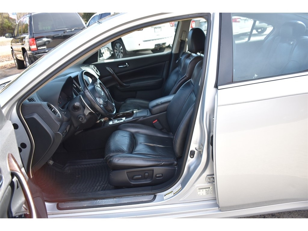Nissan Maxima 4dr Sdn V6 CVT 3.5 SV w/Premium Pkg 2011