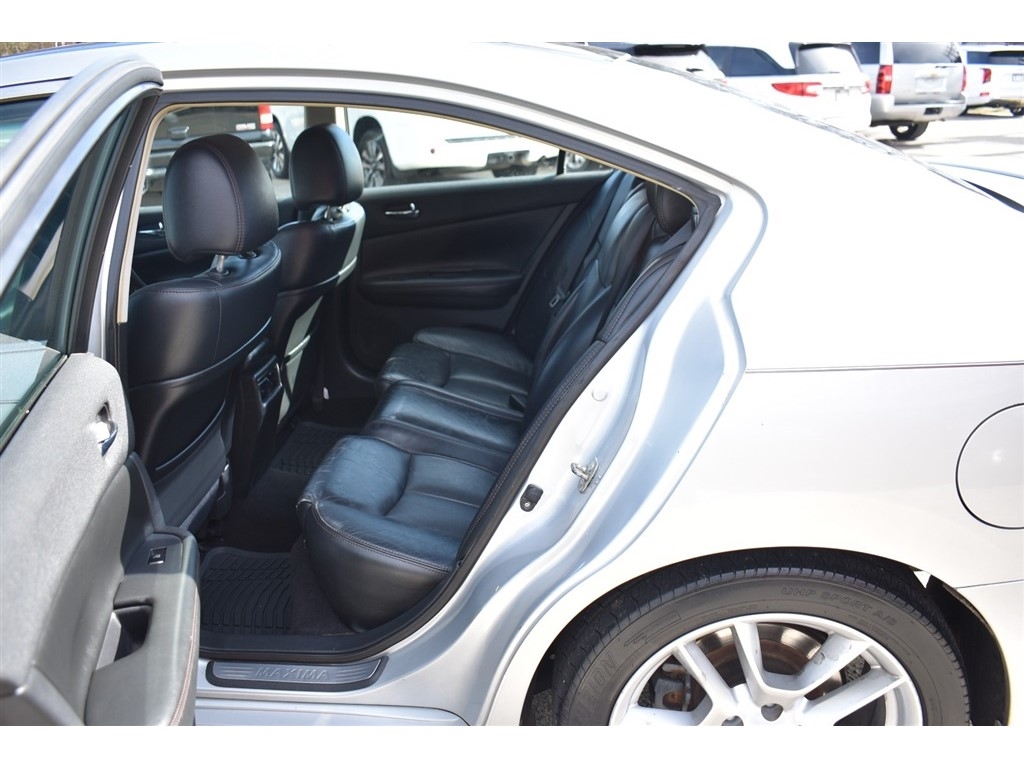 Nissan Maxima 4dr Sdn V6 CVT 3.5 SV w/Premium Pkg 2011