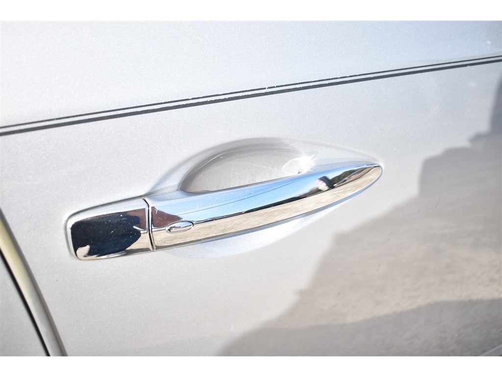 Nissan Maxima 4dr Sdn V6 CVT 3.5 SV w/Premium Pkg 2011