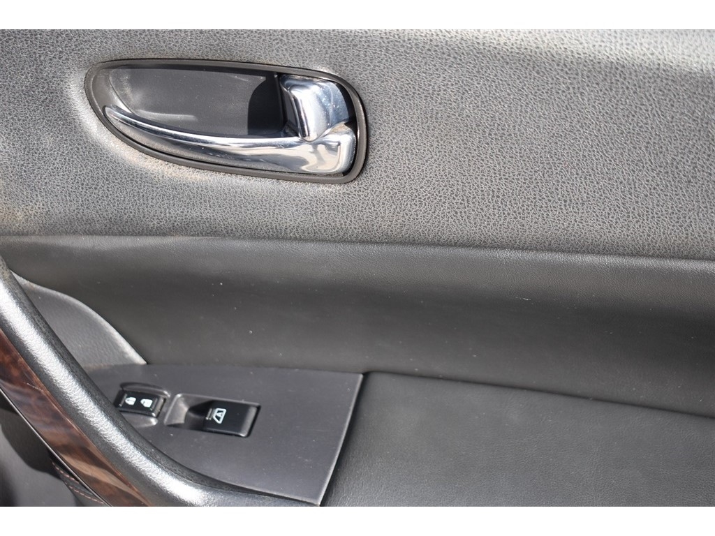 Nissan Maxima 4dr Sdn V6 CVT 3.5 SV w/Premium Pkg 2011