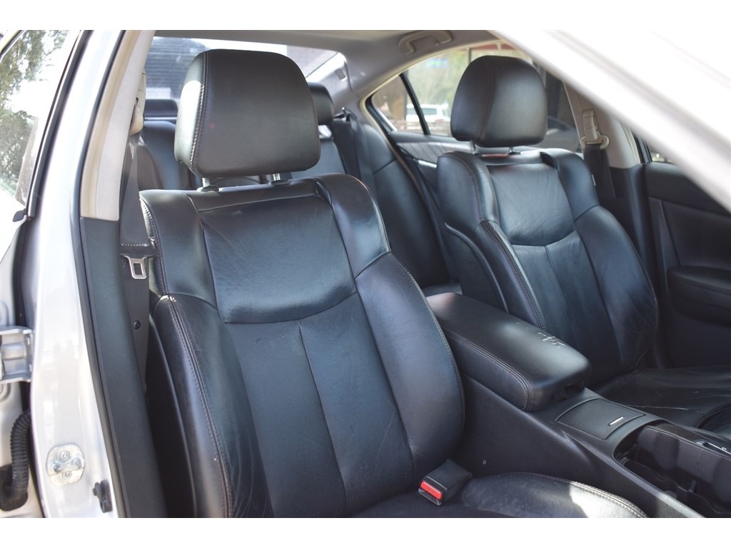 Nissan Maxima 4dr Sdn V6 CVT 3.5 SV w/Premium Pkg 2011