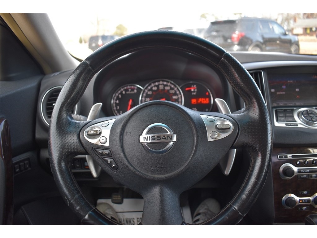 Nissan Maxima 4dr Sdn V6 CVT 3.5 SV w/Premium Pkg 2011