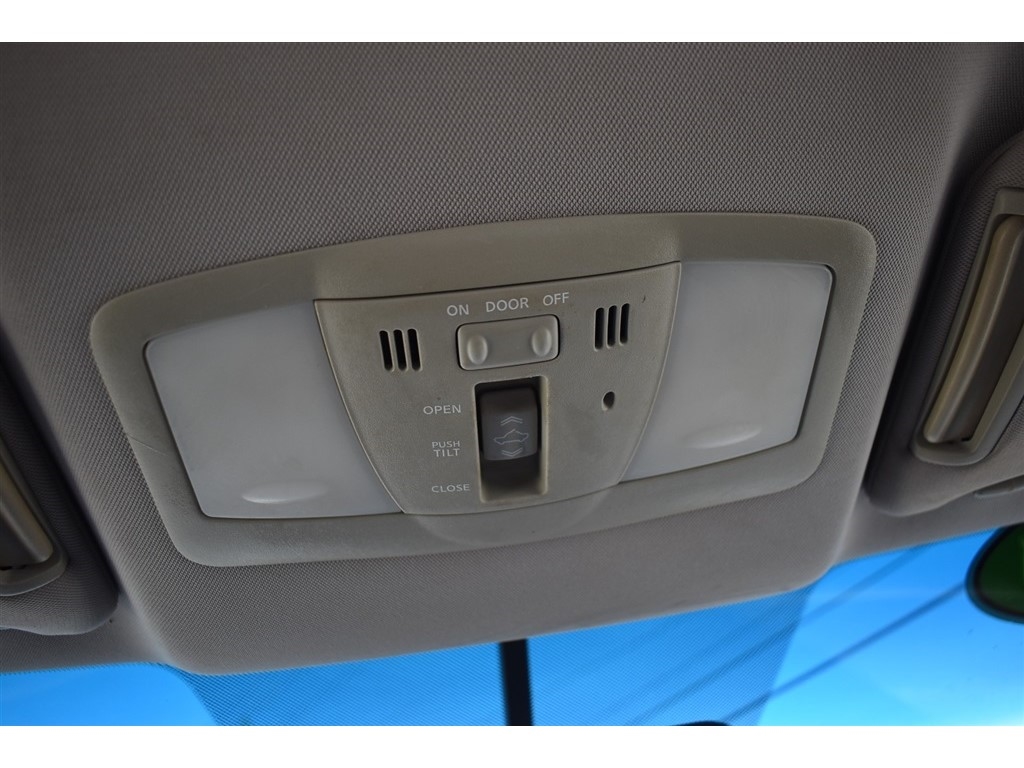 Nissan Maxima 4dr Sdn V6 CVT 3.5 SV w/Premium Pkg 2011