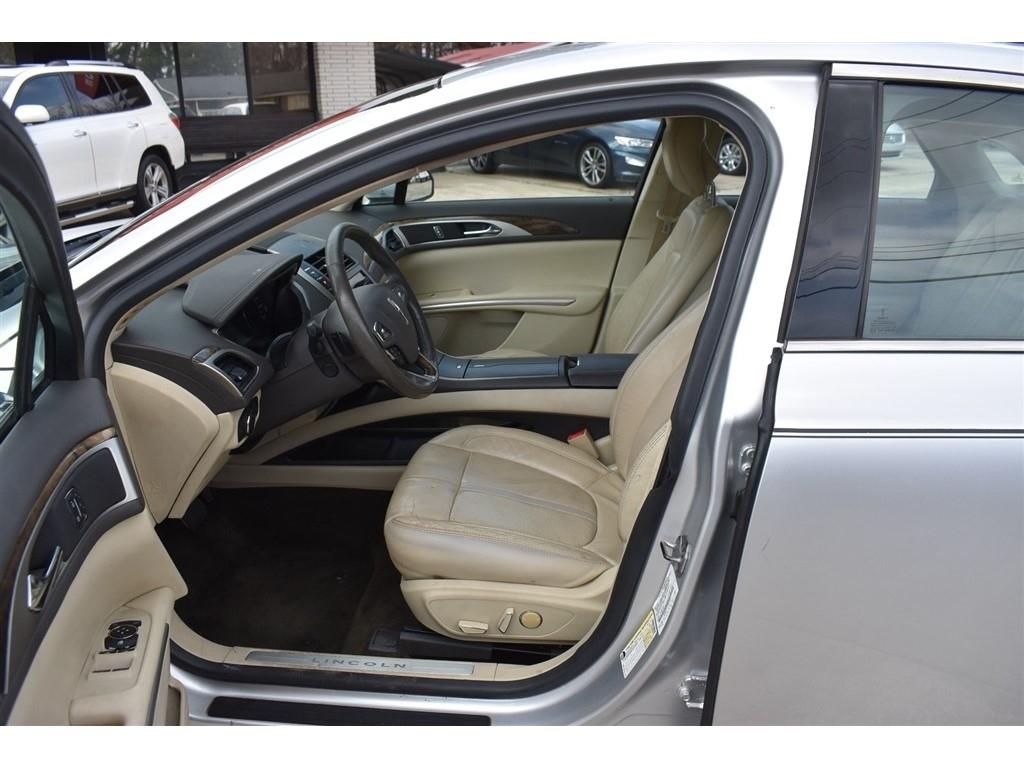 Lincoln MKZ 4dr Sdn FWD 2014