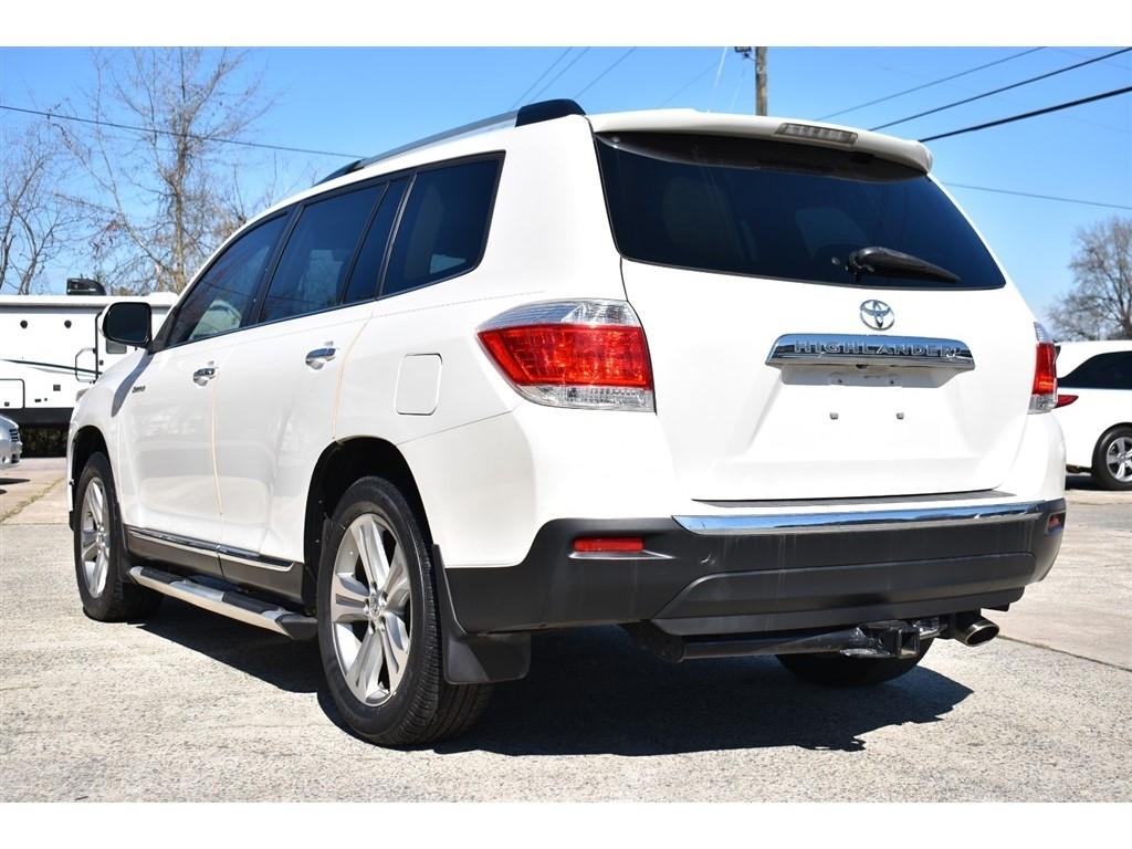 Toyota Highlander FWD 4dr V6 Limited (Natl) 2013