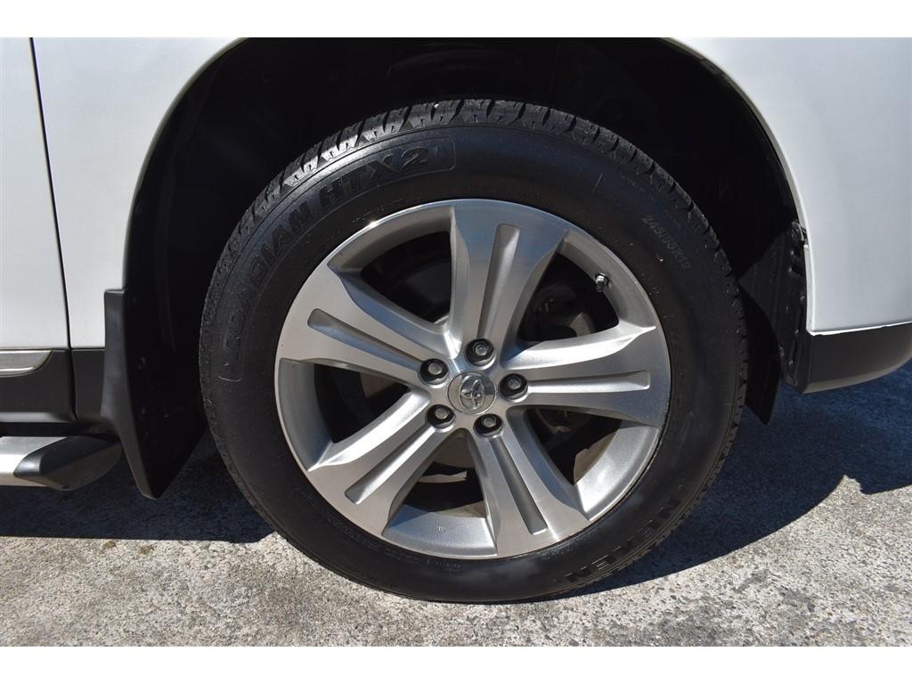 Toyota Highlander FWD 4dr V6 Limited (Natl) 2013