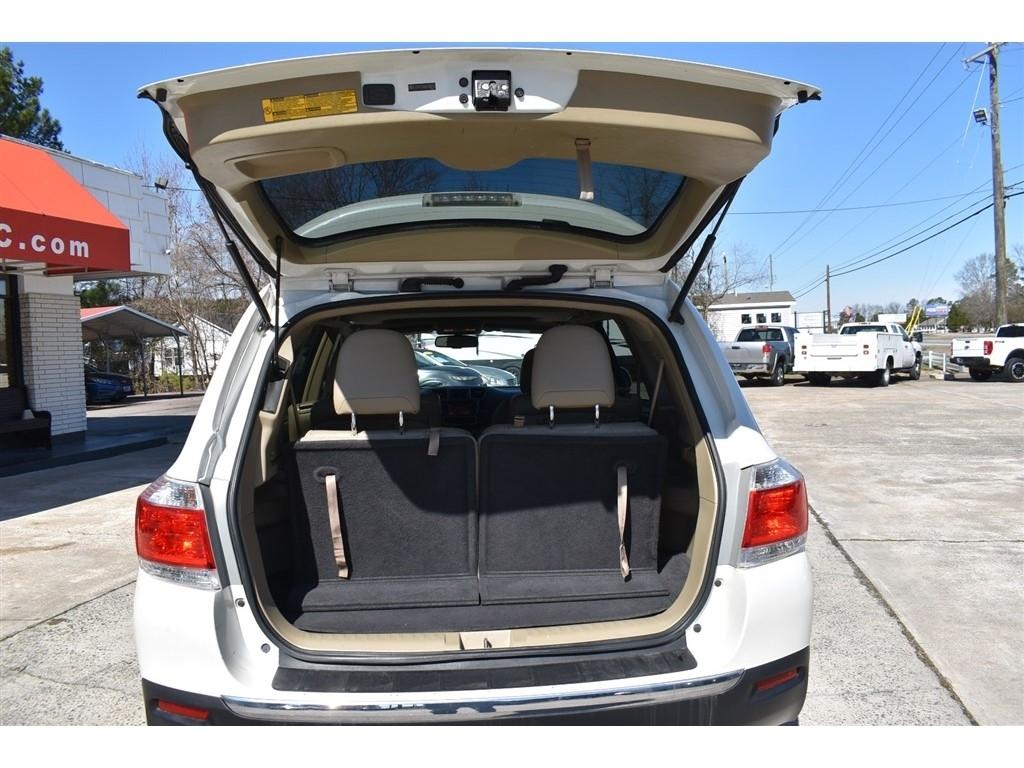 Toyota Highlander FWD 4dr V6 Limited (Natl) 2013