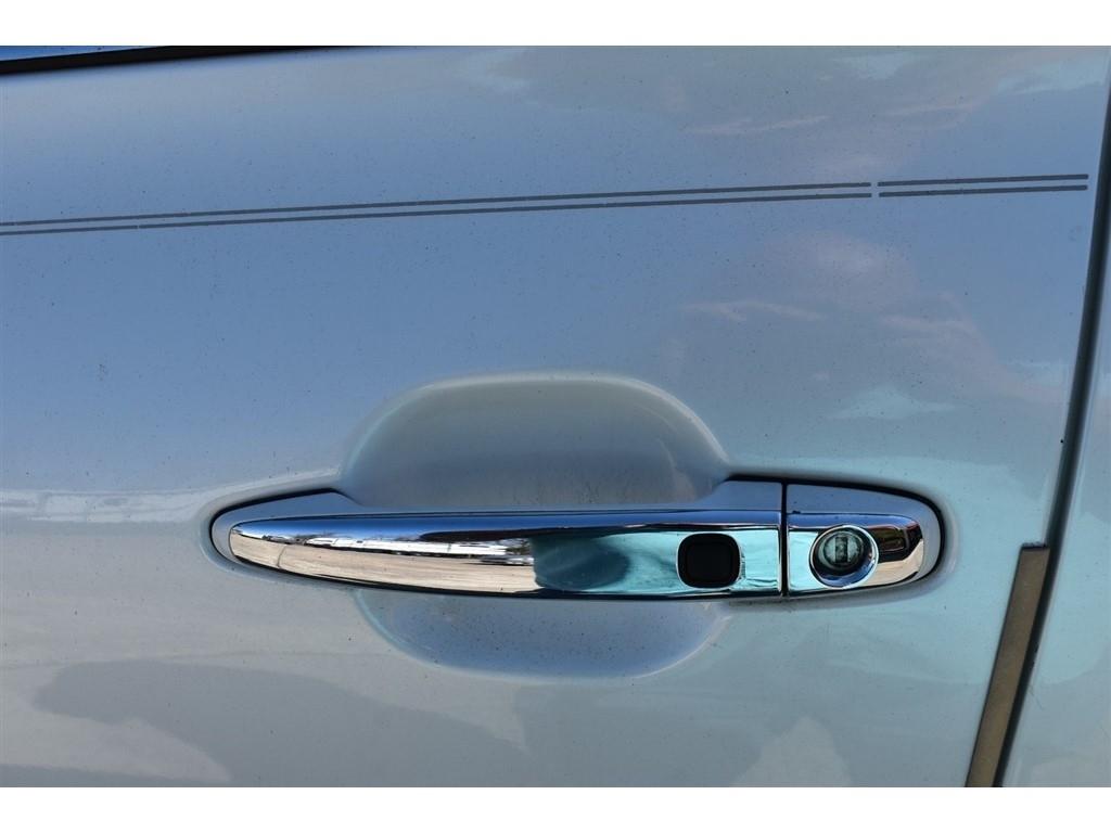 Toyota Highlander FWD 4dr V6 Limited (Natl) 2013