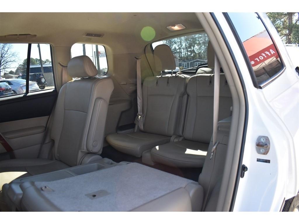 Toyota Highlander FWD 4dr V6 Limited (Natl) 2013