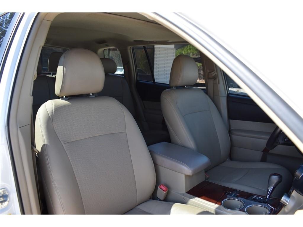 Toyota Highlander FWD 4dr V6 Limited (Natl) 2013