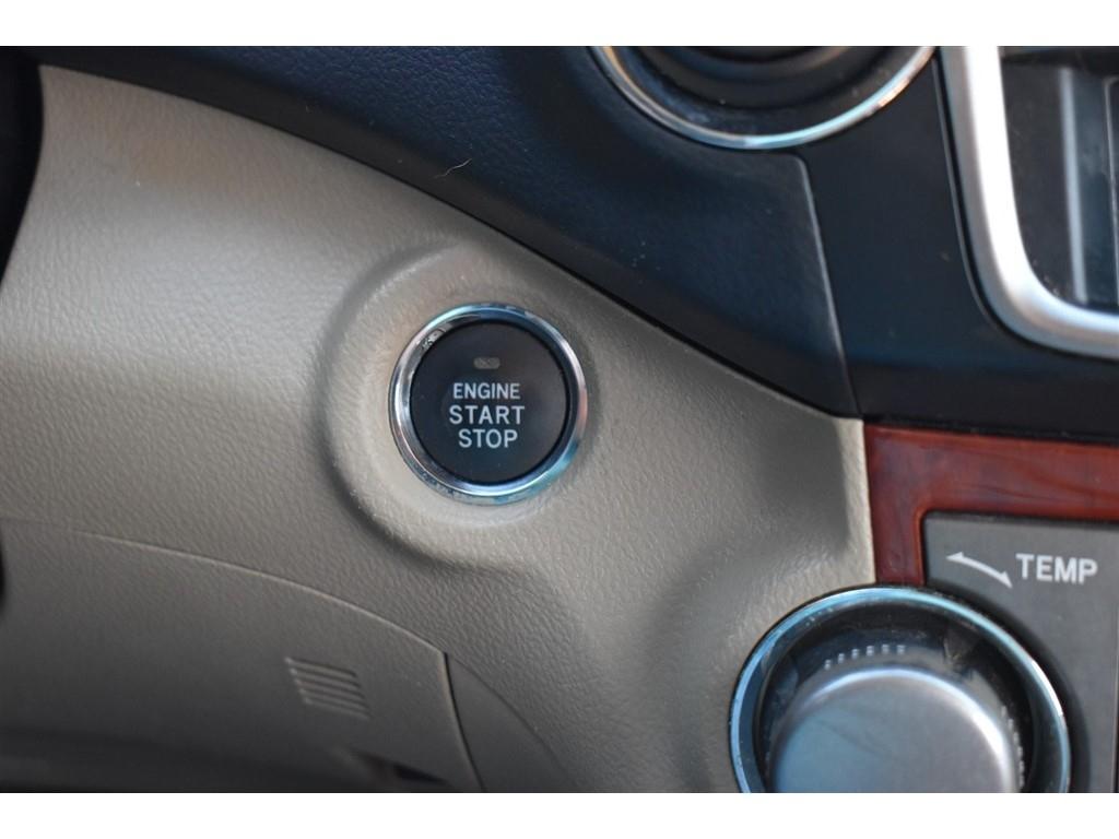 Toyota Highlander FWD 4dr V6 Limited (Natl) 2013