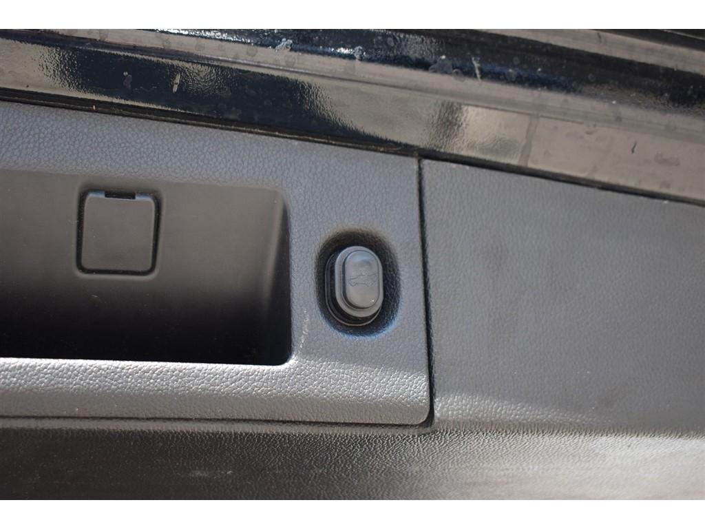 GMC Yukon XL 2WD 4dr SLT 2020