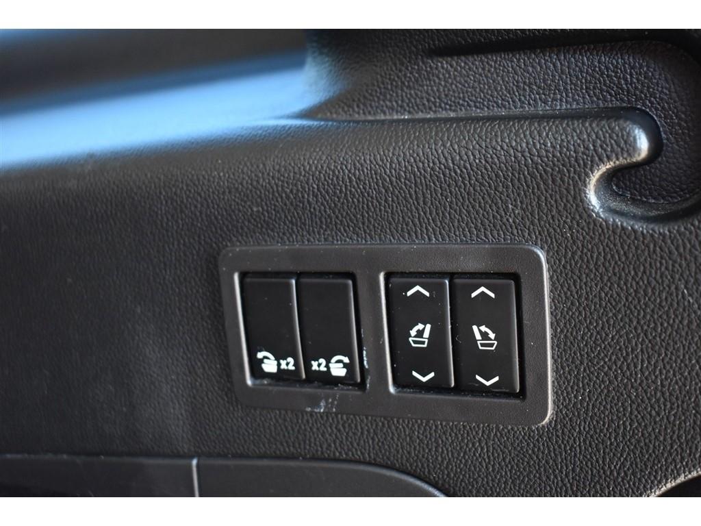 GMC Yukon XL 2WD 4dr SLT 2020