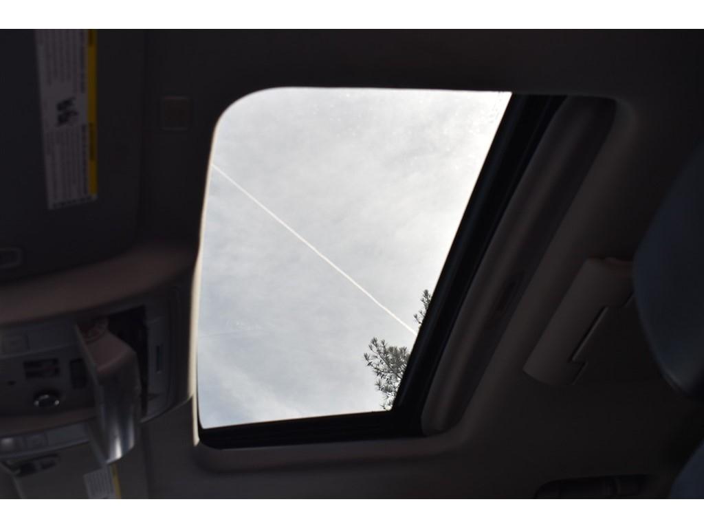 GMC Yukon XL 2WD 4dr SLT 2020