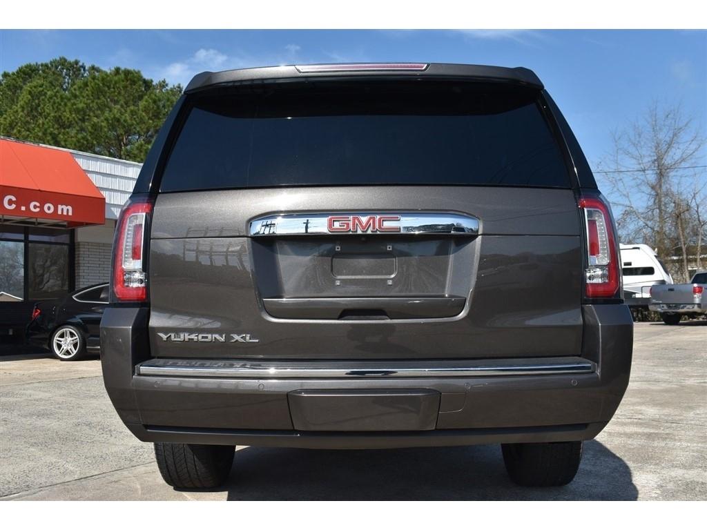 GMC Yukon XL 2WD 4dr Denali 2019