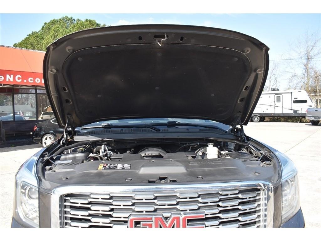 GMC Yukon XL 2WD 4dr Denali 2019