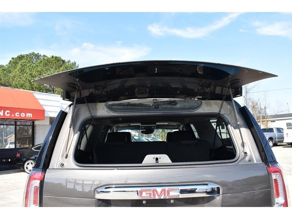 GMC Yukon XL 2WD 4dr Denali 2019