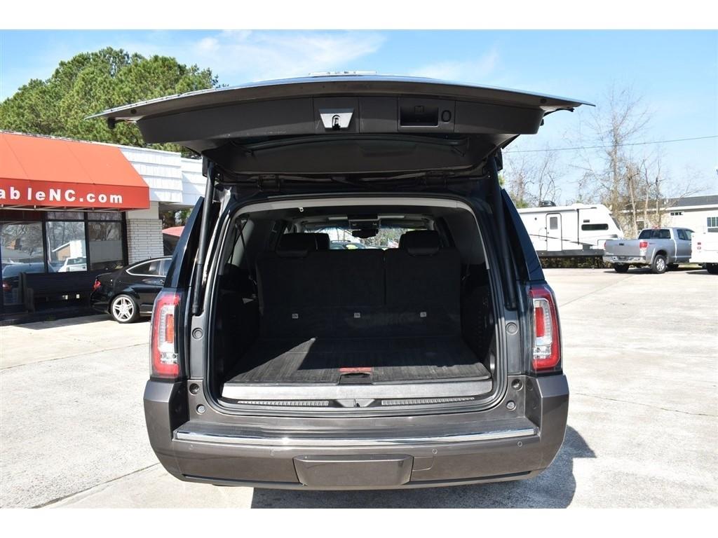 GMC Yukon XL 2WD 4dr Denali 2019
