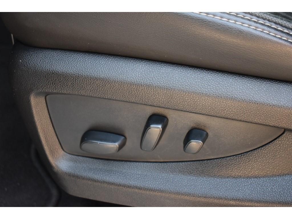 GMC Yukon XL 2WD 4dr Denali 2019