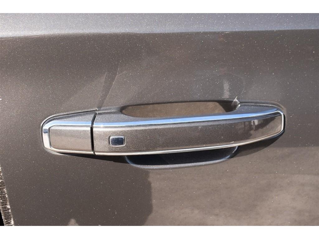 GMC Yukon XL 2WD 4dr Denali 2019