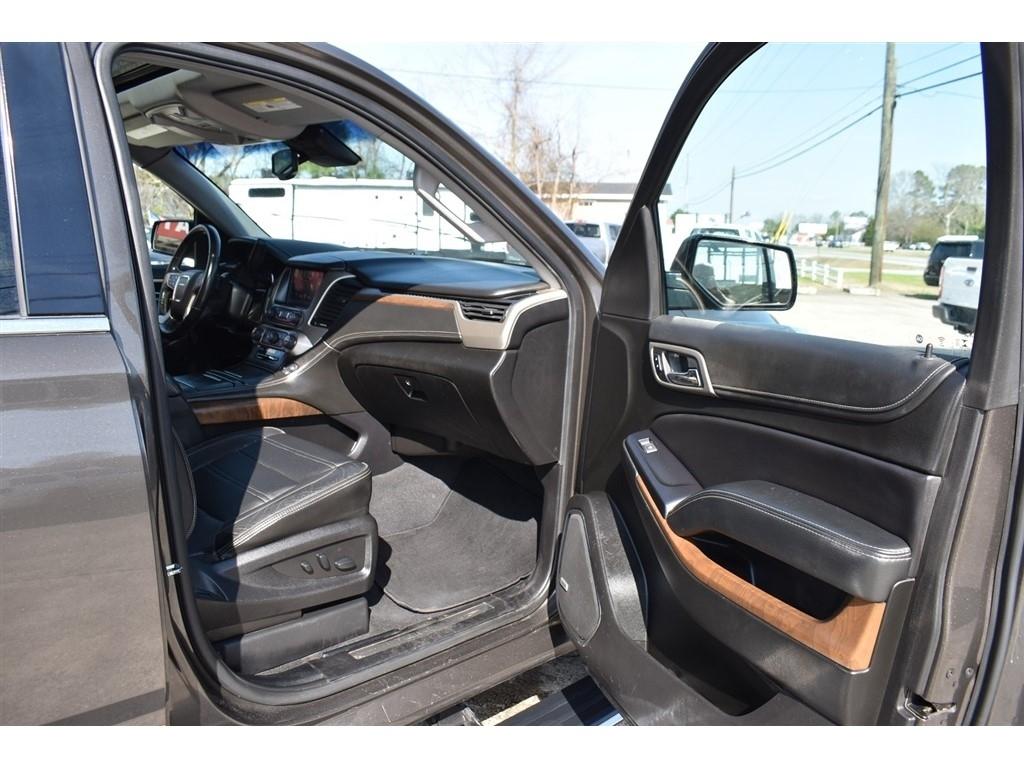 GMC Yukon XL 2WD 4dr Denali 2019