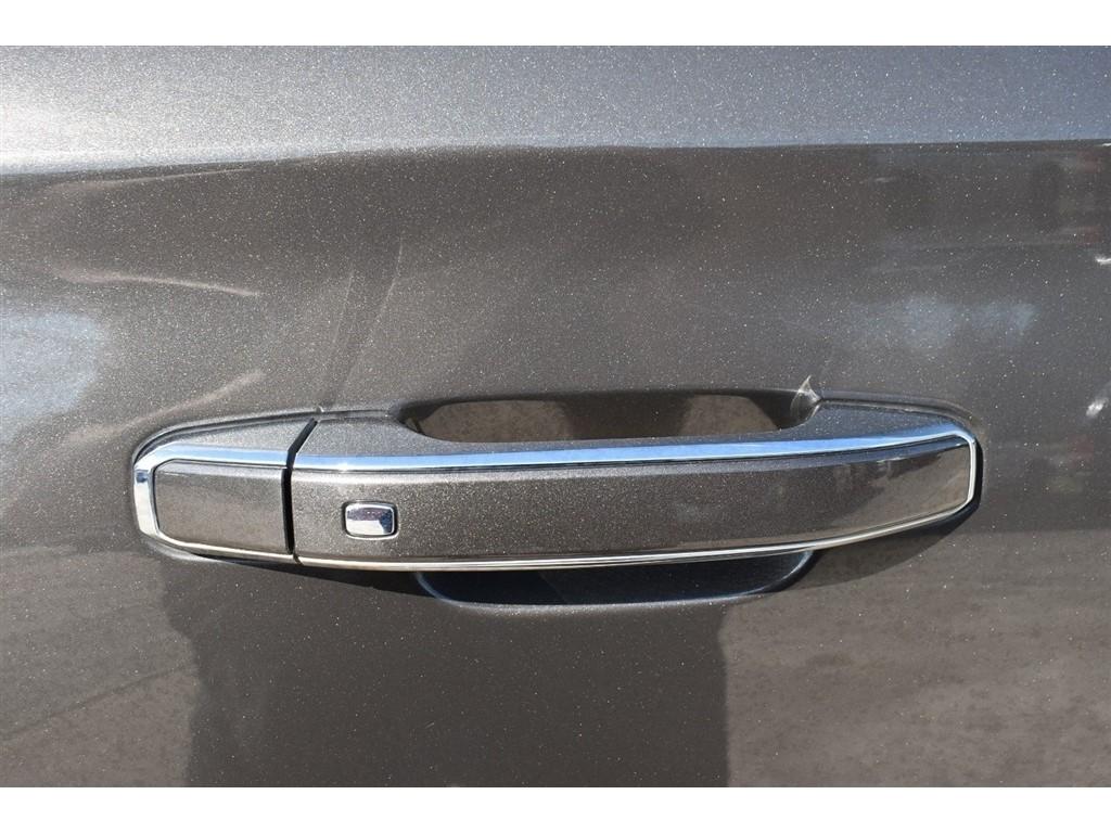 GMC Yukon XL 2WD 4dr Denali 2019