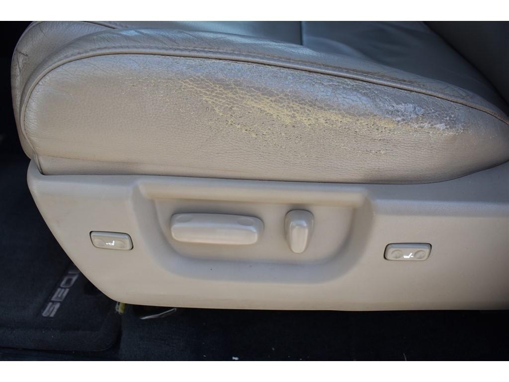 Toyota Sequoia RWD 5.7L Limited (Natl) 2014