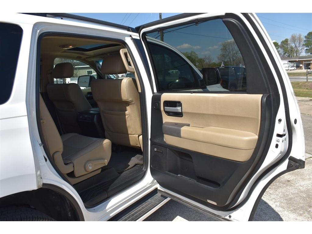 Toyota Sequoia RWD 5.7L Limited (Natl) 2014