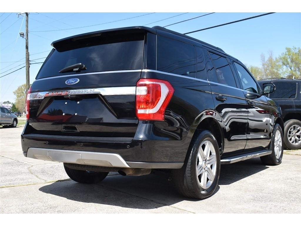 Ford Expedition XLT 4x2 2021