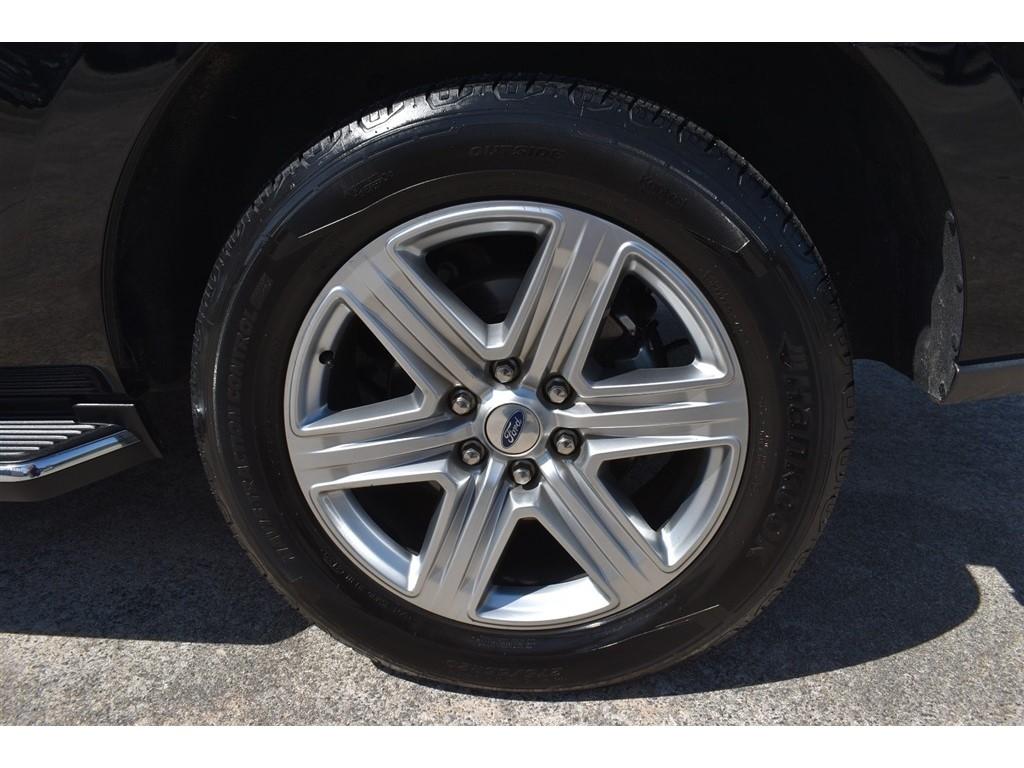 Ford Expedition XLT 4x2 2021