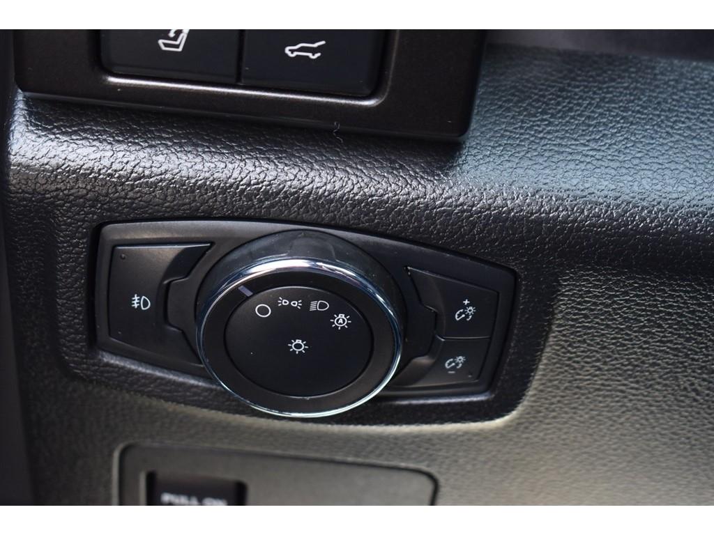 Ford Expedition XLT 4x2 2021