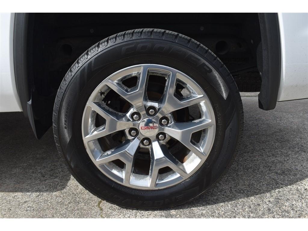 GMC Sierra 1500 4WD Crew Cab 143.5" SLT 2017