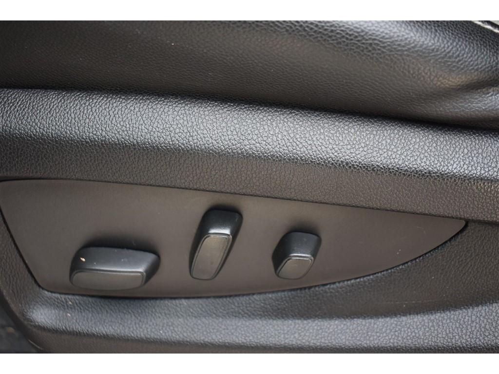 GMC Sierra 1500 4WD Crew Cab 143.5" SLT 2017