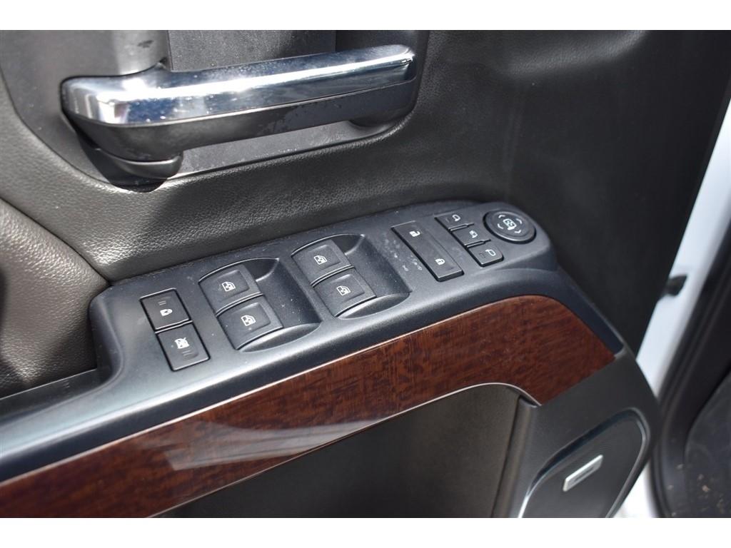 GMC Sierra 1500 4WD Crew Cab 143.5" SLT 2017