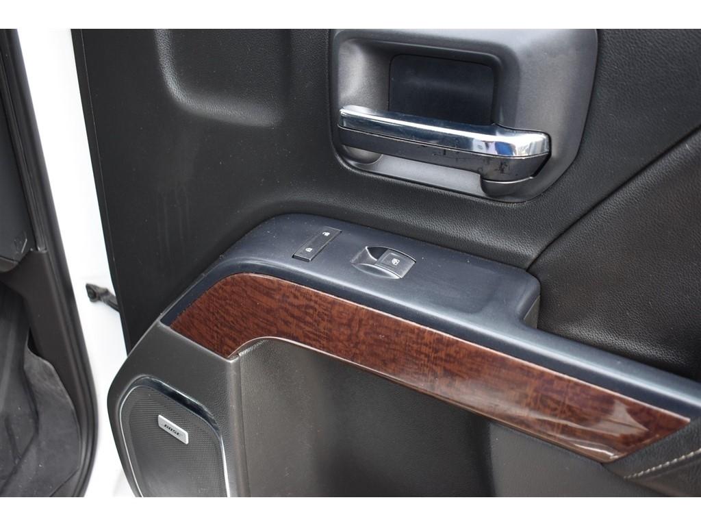 GMC Sierra 1500 4WD Crew Cab 143.5" SLT 2017