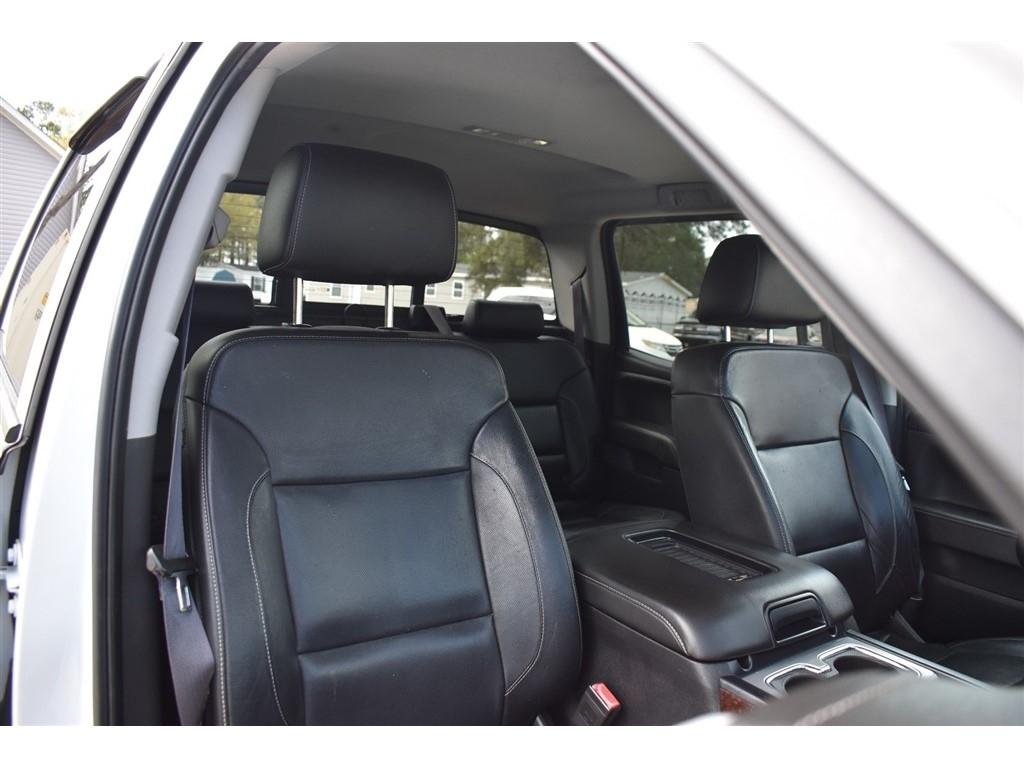 GMC Sierra 1500 4WD Crew Cab 143.5" SLT 2017