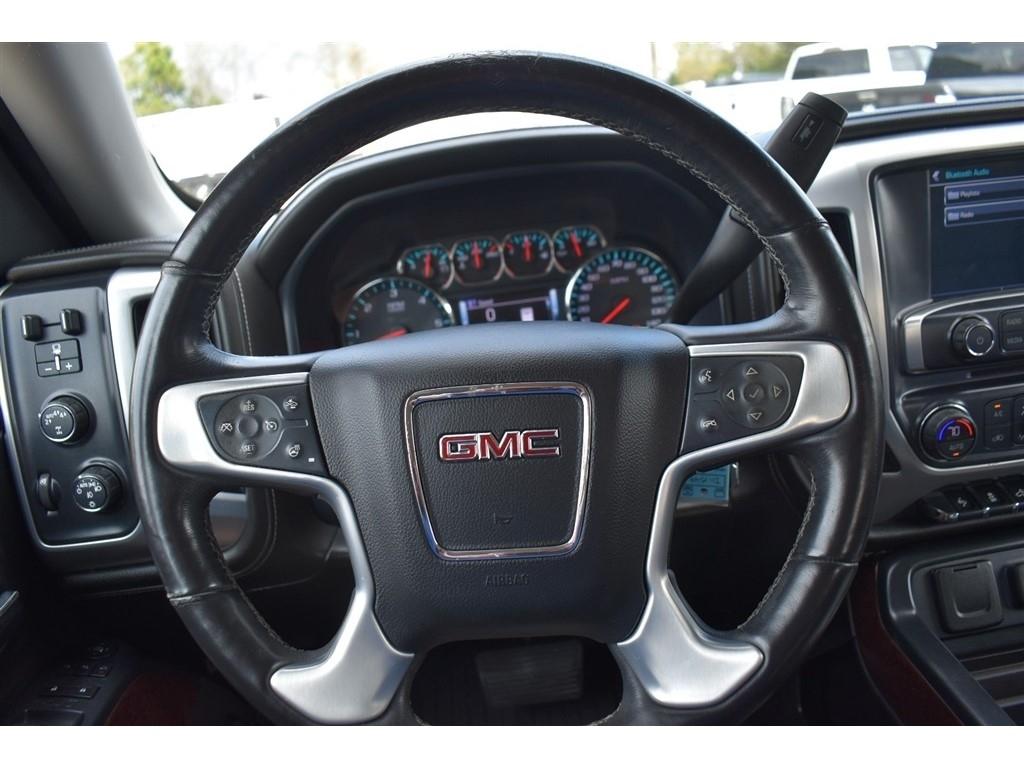 GMC Sierra 1500 4WD Crew Cab 143.5" SLT 2017