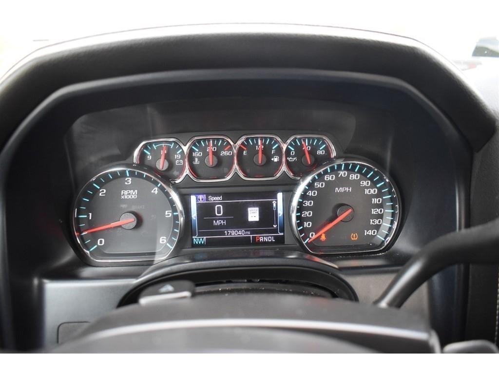 GMC Sierra 1500 4WD Crew Cab 143.5" SLT 2017